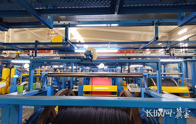 ѧϰǿ����ʩչ��ɭ��ЧӦ������̨�ԡ��������족������ɫ��ҵ��Ⱥ����